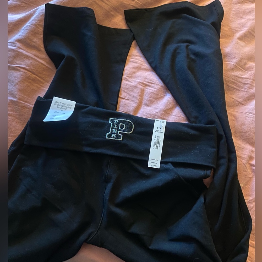 Pink folded over leggings and pure black shine
